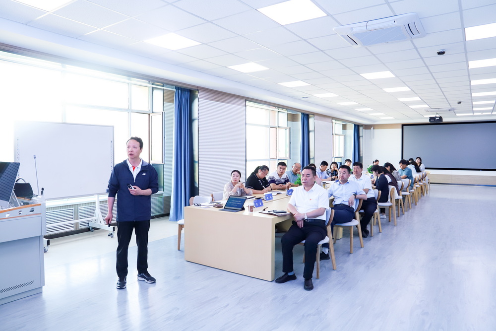 2023年9月6日 KY开元集团官网产业学院建设工作推进会 (6)_调整大小.jpg